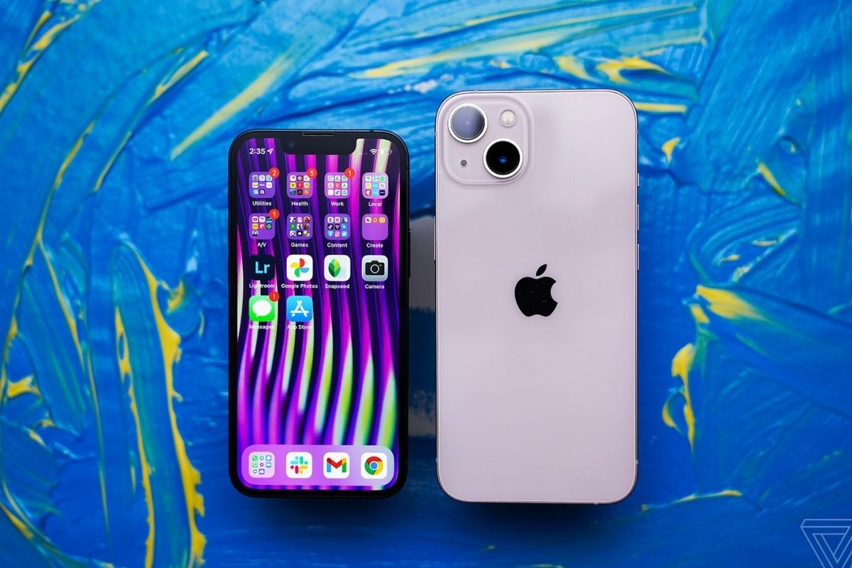 Apple Could Launch First Full-Screen Iphone in 2024