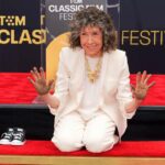 lily tomlin net worth