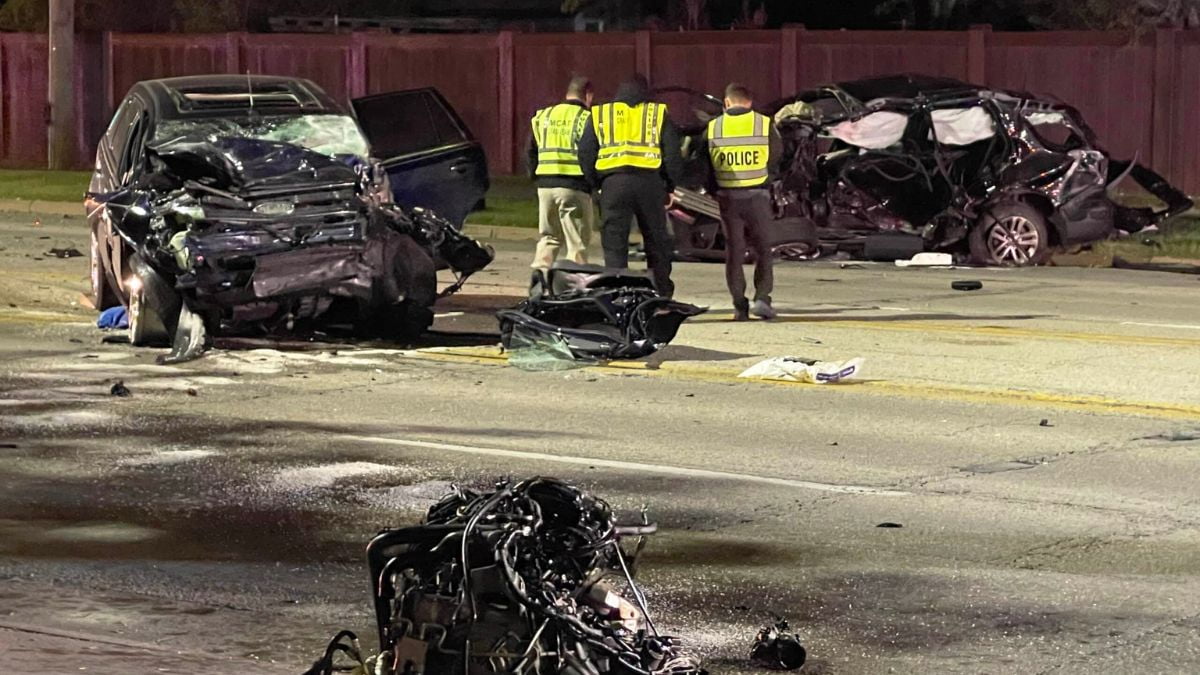 Fatal Crash Claims Life Of Buffalo Grove Woman, Two Trapped In Wheeling